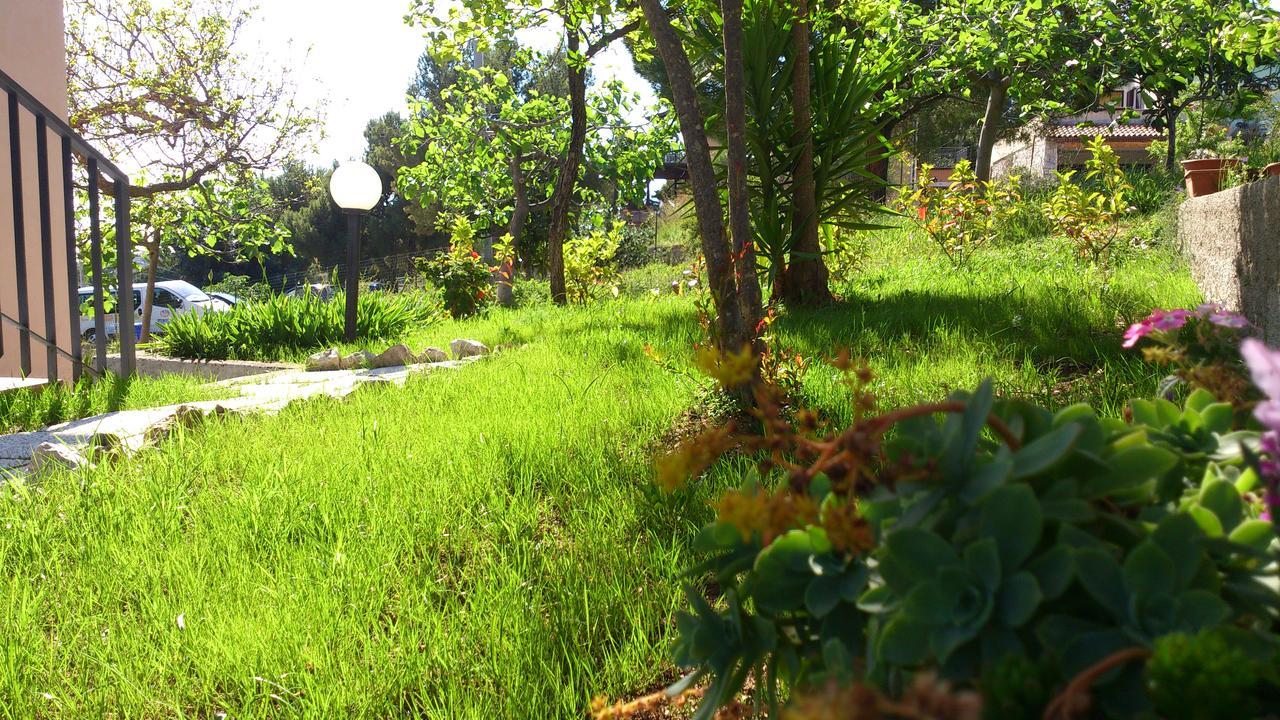 Borgo Marinaro Bed & Breakfast มารีนาดีกาเมโรตา ภายนอก รูปภาพ