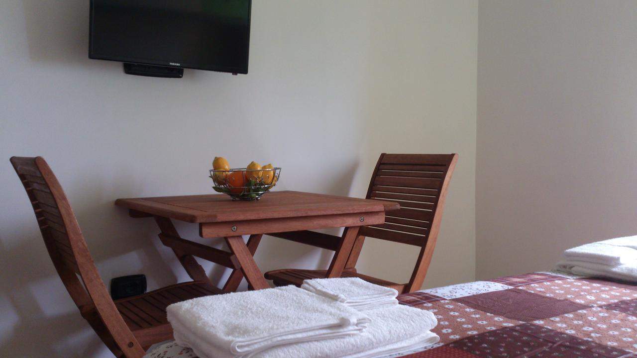Borgo Marinaro Bed & Breakfast มารีนาดีกาเมโรตา ภายนอก รูปภาพ