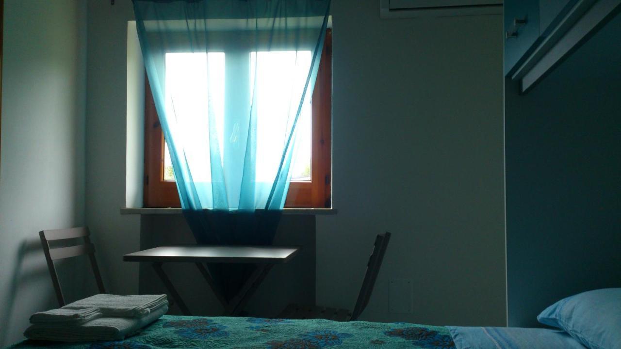 Borgo Marinaro Bed & Breakfast มารีนาดีกาเมโรตา ภายนอก รูปภาพ