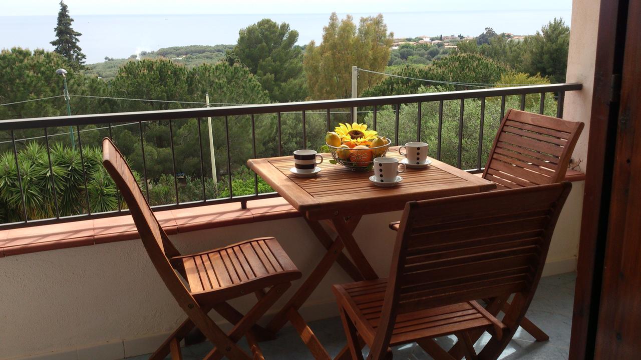 Borgo Marinaro Bed & Breakfast มารีนาดีกาเมโรตา ภายนอก รูปภาพ