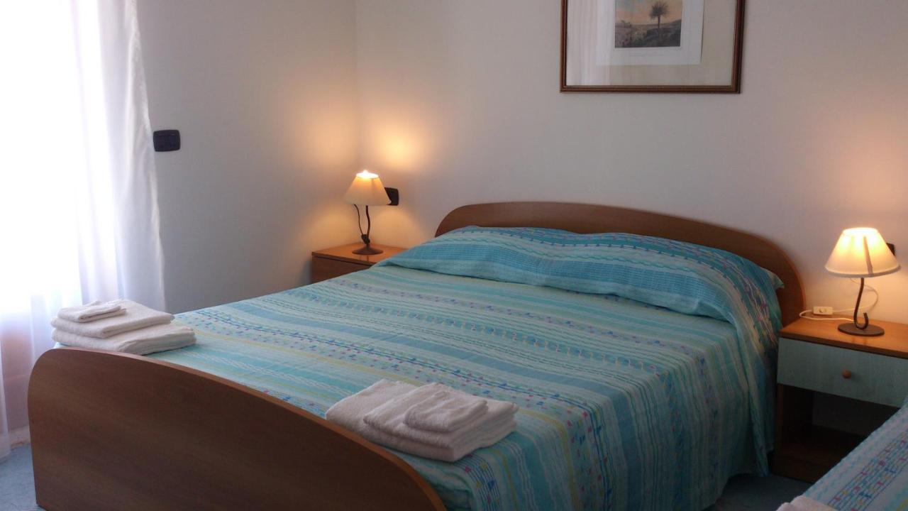 Borgo Marinaro Bed & Breakfast มารีนาดีกาเมโรตา ภายนอก รูปภาพ